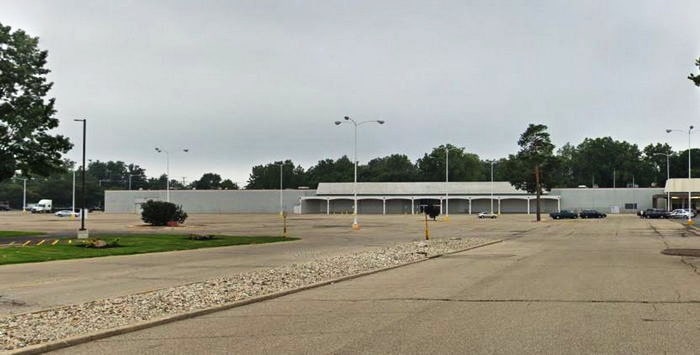 K-Mart (Kmart) - Shelby Township - 7601 23 Mile Rd (newer photo)